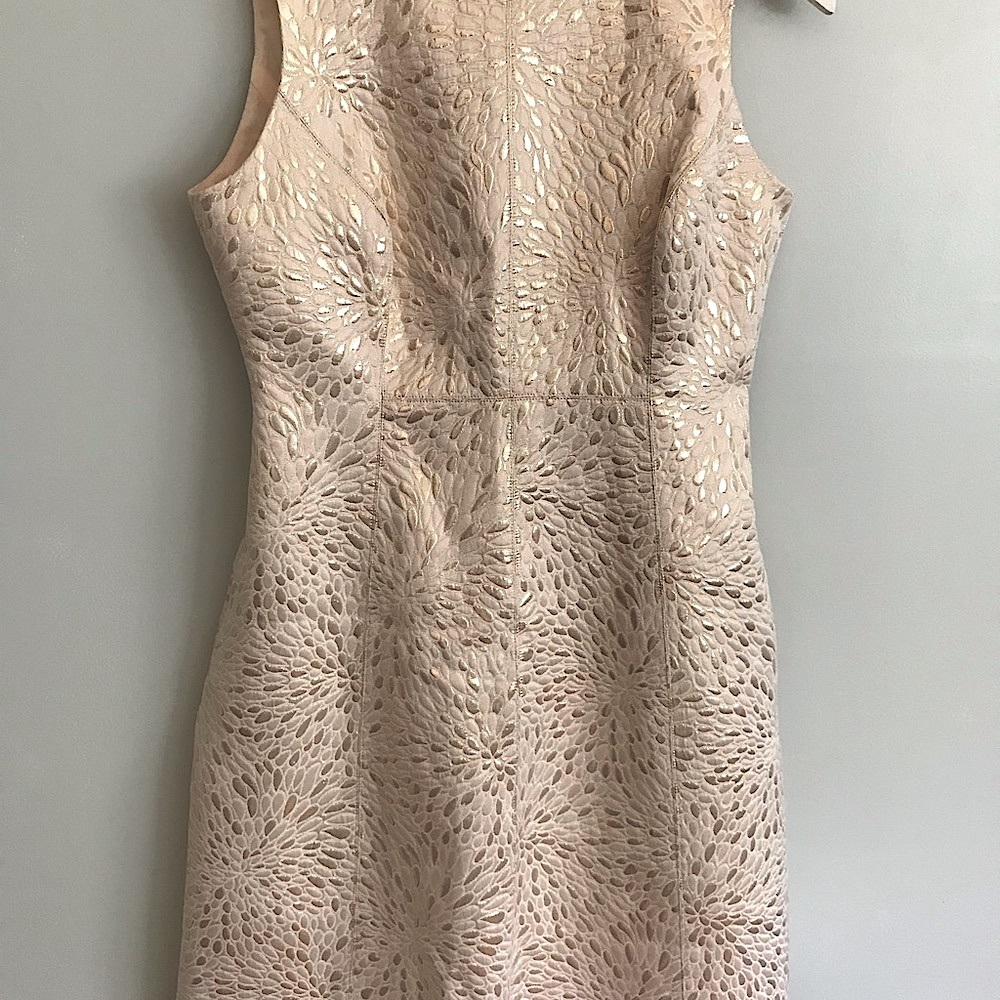 Elizabeth McKay, designer dress perfection for Holidays
